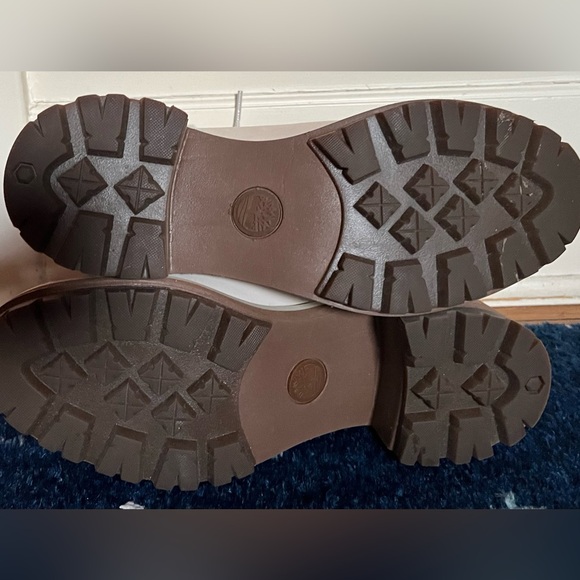 SOLD elsewhere - $140 Timberland Kinsley 6” White Leather Fur Boot sz 7 Cream - Picture 6 of 9